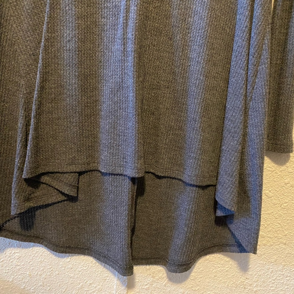 Lightweight Sweater - Picture 2 of 4